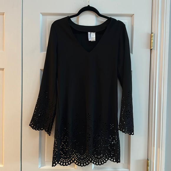 New black dress w/eyelet design trim-smoke free home - Picture 1 of 3